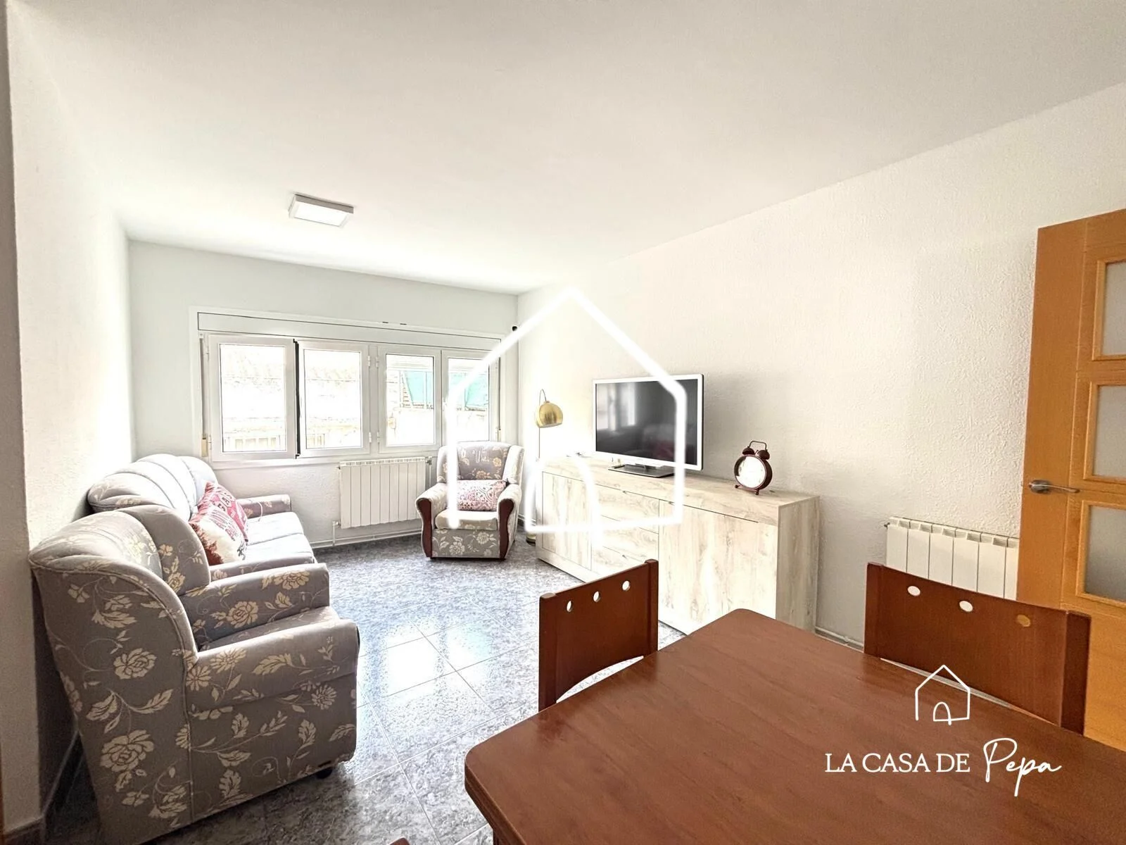 Central Viladecans flat with four bedrooms