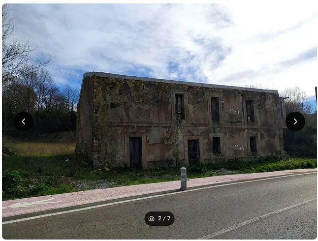 Stone house with 6,000 m² plot