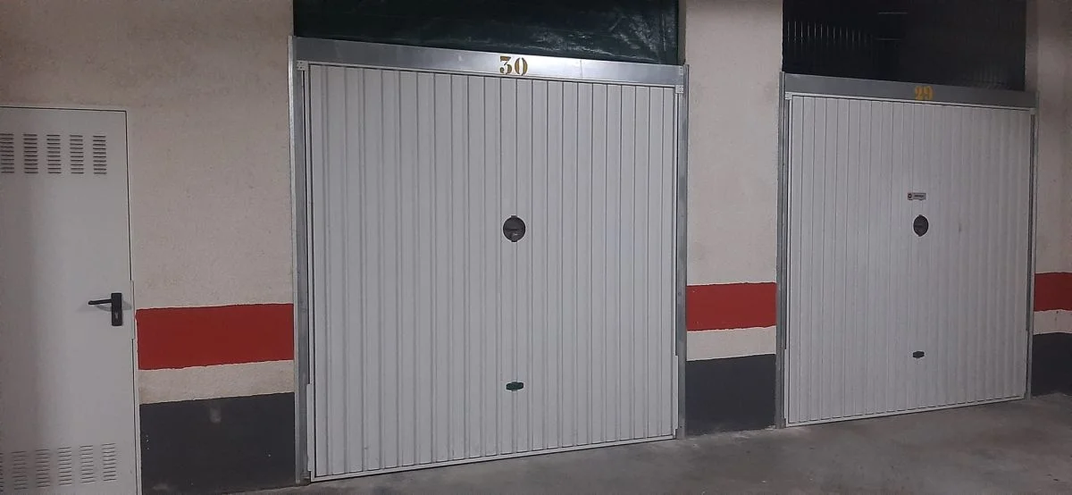 Enclosed garage with mezzanine potential