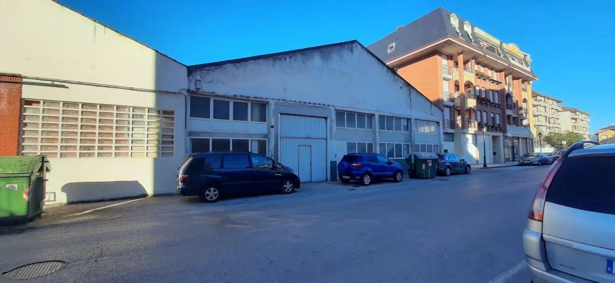 Nave industrial cerca del puerto, 772 m²