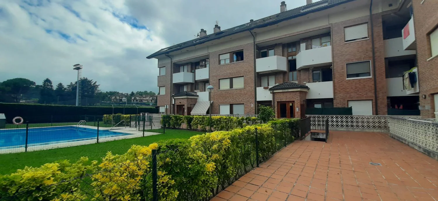 Bright furnished flat near the sea