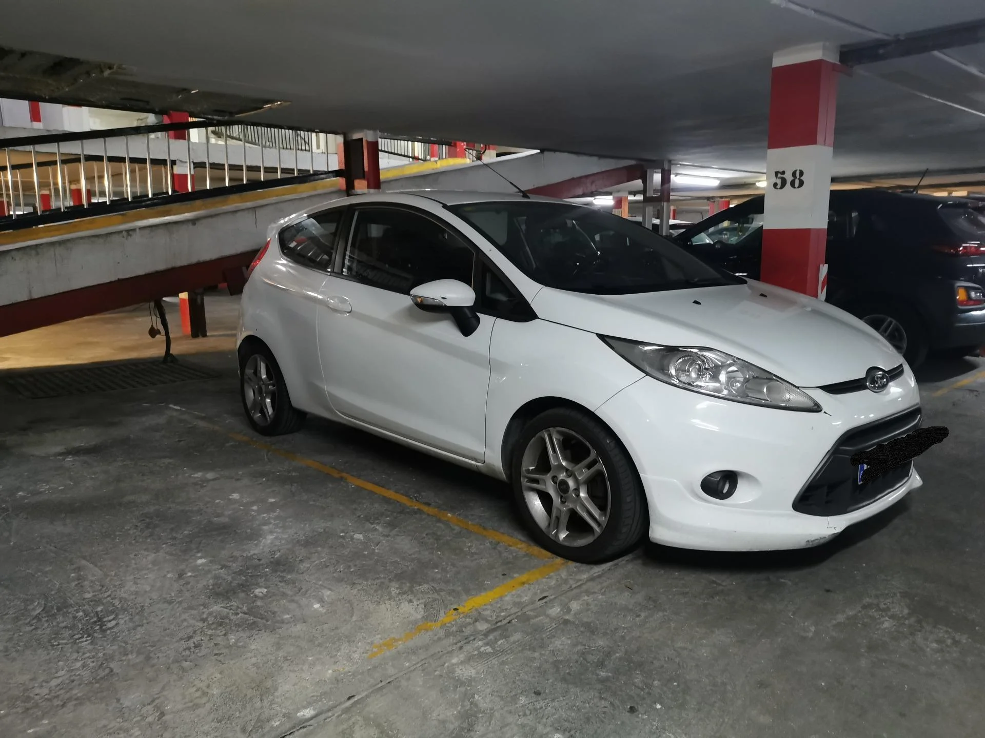 Garaje para coche pequeño en zona universitaria