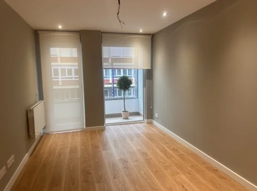 Renovated Santander flat, three-bedroom investment