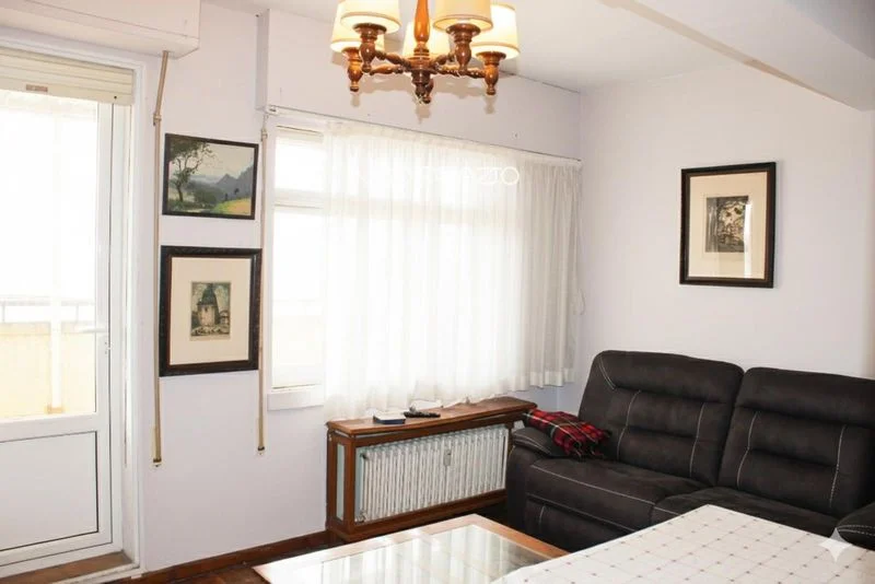 Piso para reformar en Lugo, 5 dormitorios