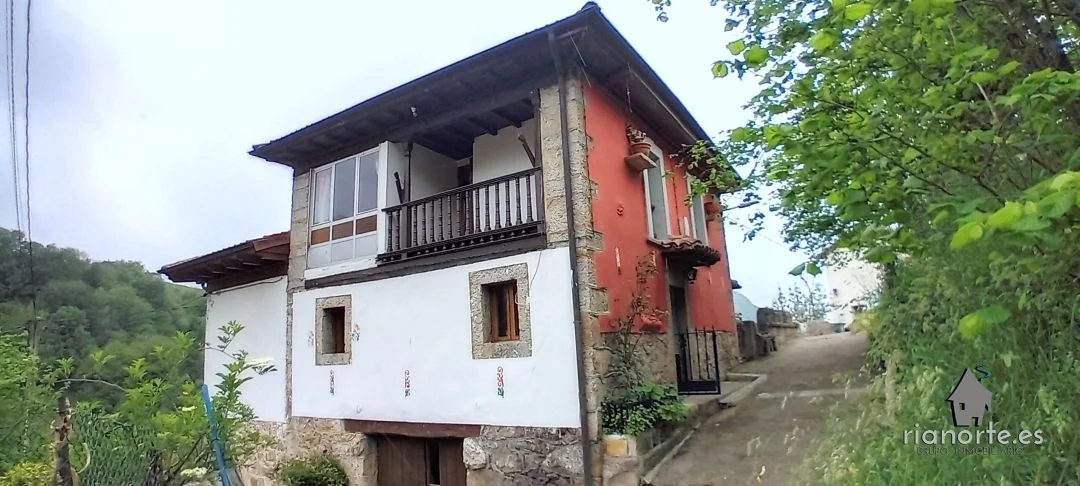 Rehabilitated mountain house, five bedrooms