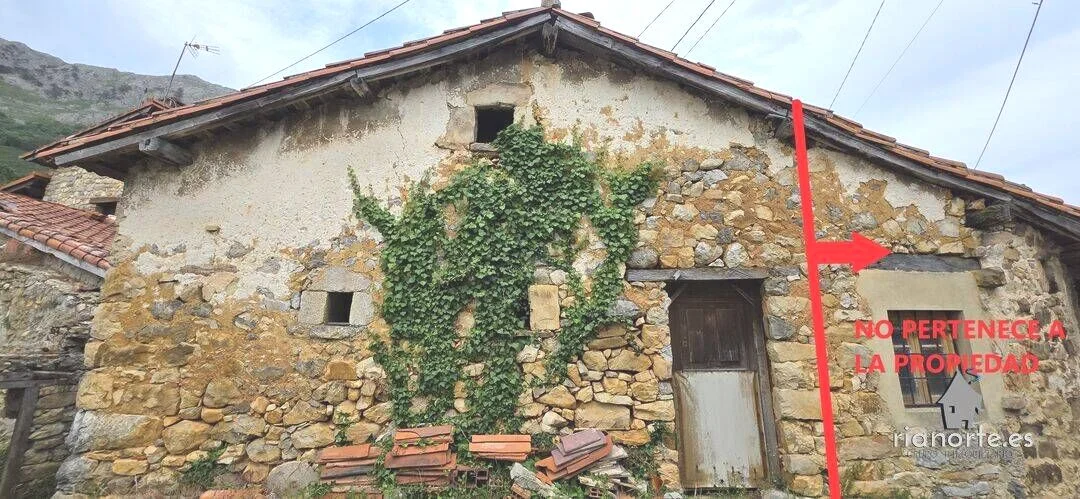 Stone house in Asturias for renovation