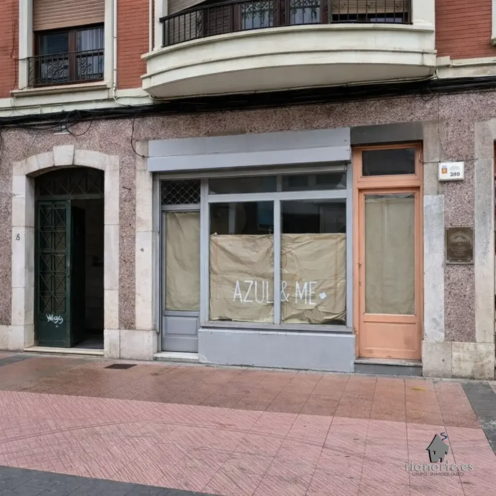 Central Ribadesella commercial unit, 50 m²