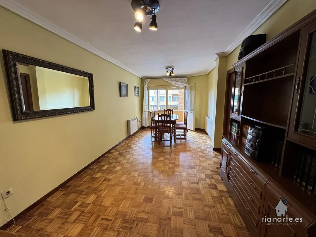 South-East flat near Santa Marina beach