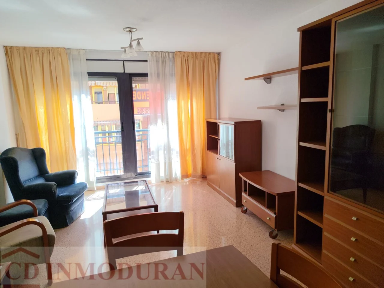 Bright Alicante flat, 2 bedrooms, garage