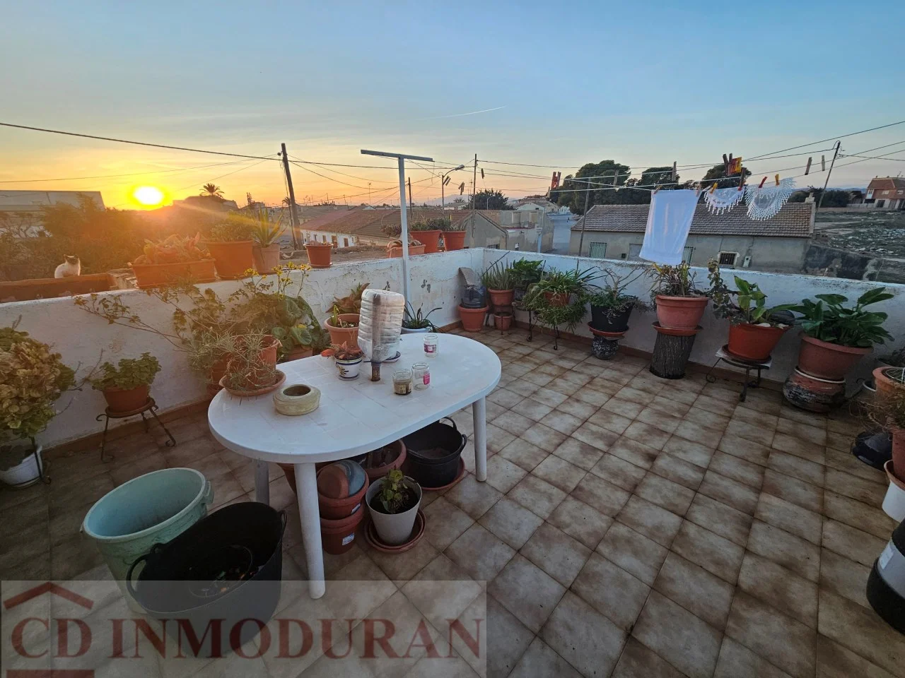Two-level house in Roldán, 5 bedrooms