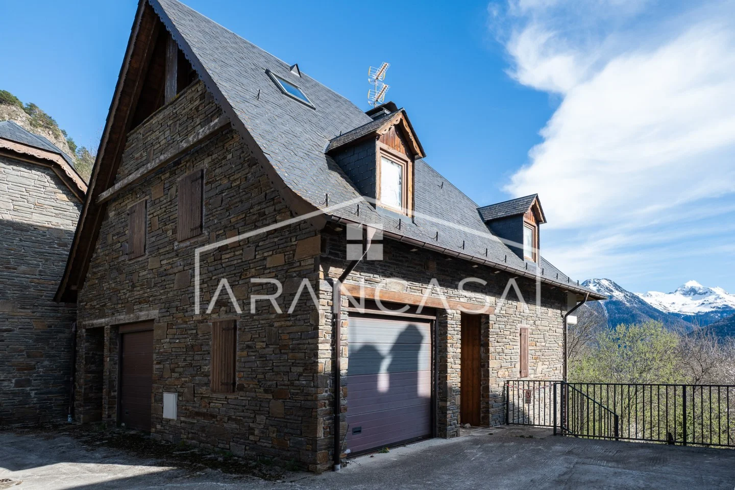 Casa nueva en Arres, tres dormitorios