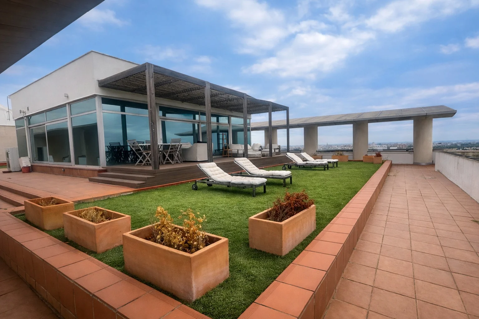 Oficina en última planta con terraza de 560 m²
