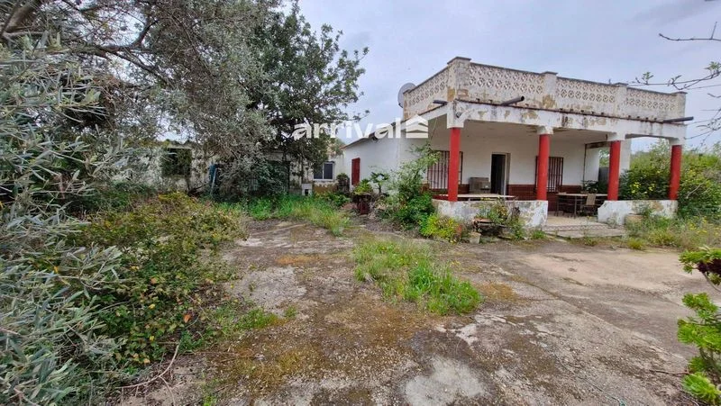 Manises plot with 2,442 m²