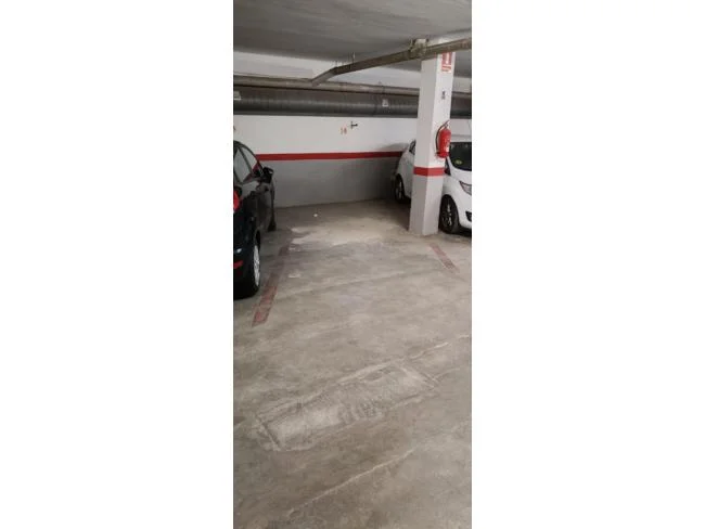 Small-car garage in Esplugues, 11 m²