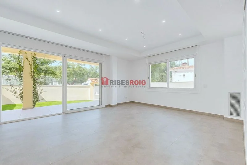 Newly renovated house in Ribes, 3 bedrooms