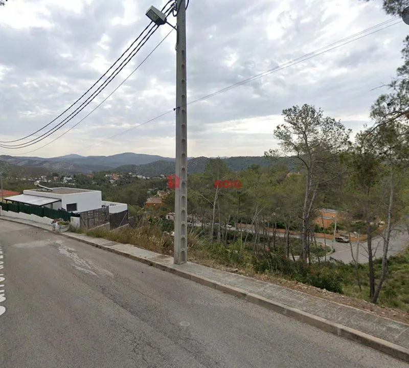 Urbanized Olivella plot, 765 m²