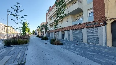 Ground-floor commercial unit, 155 m²