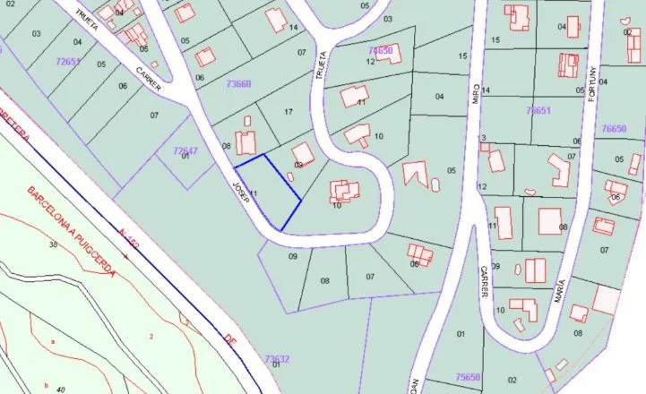 Three-lot development land in Seva