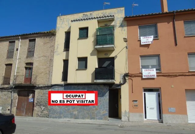 Occupied flat in Roda de Ter