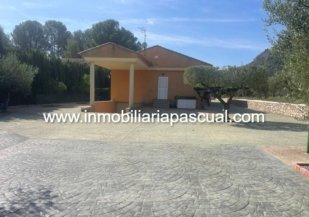 Four-bedroom chalet with pool