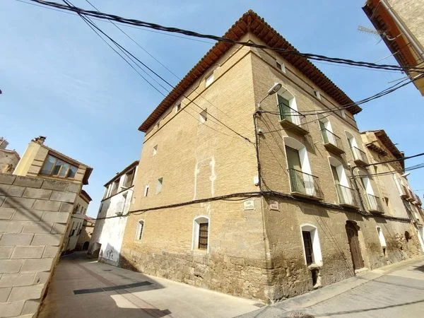 Historic mansion with 1,538 m²