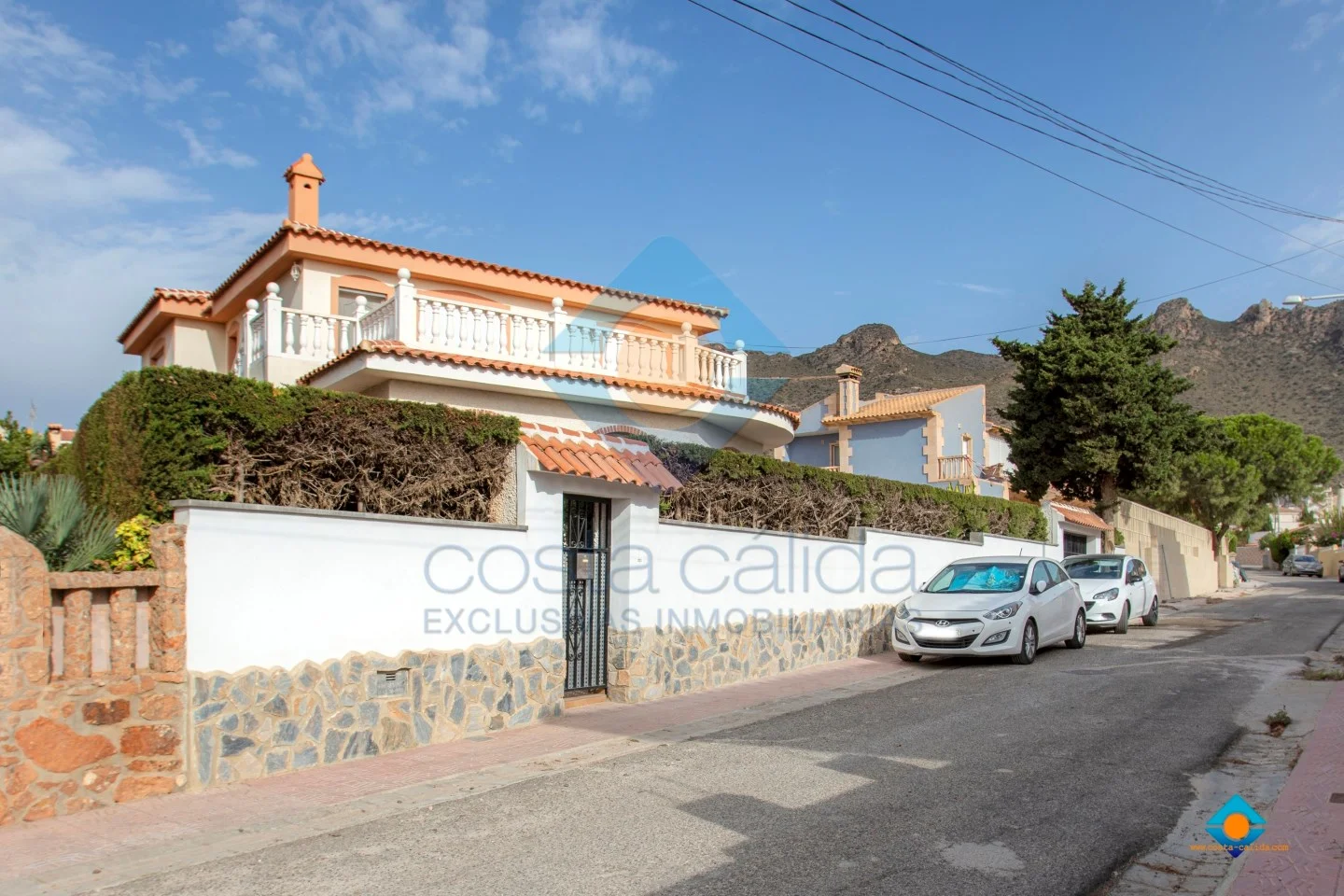 Two-home chalet near Bolnuevo beach
