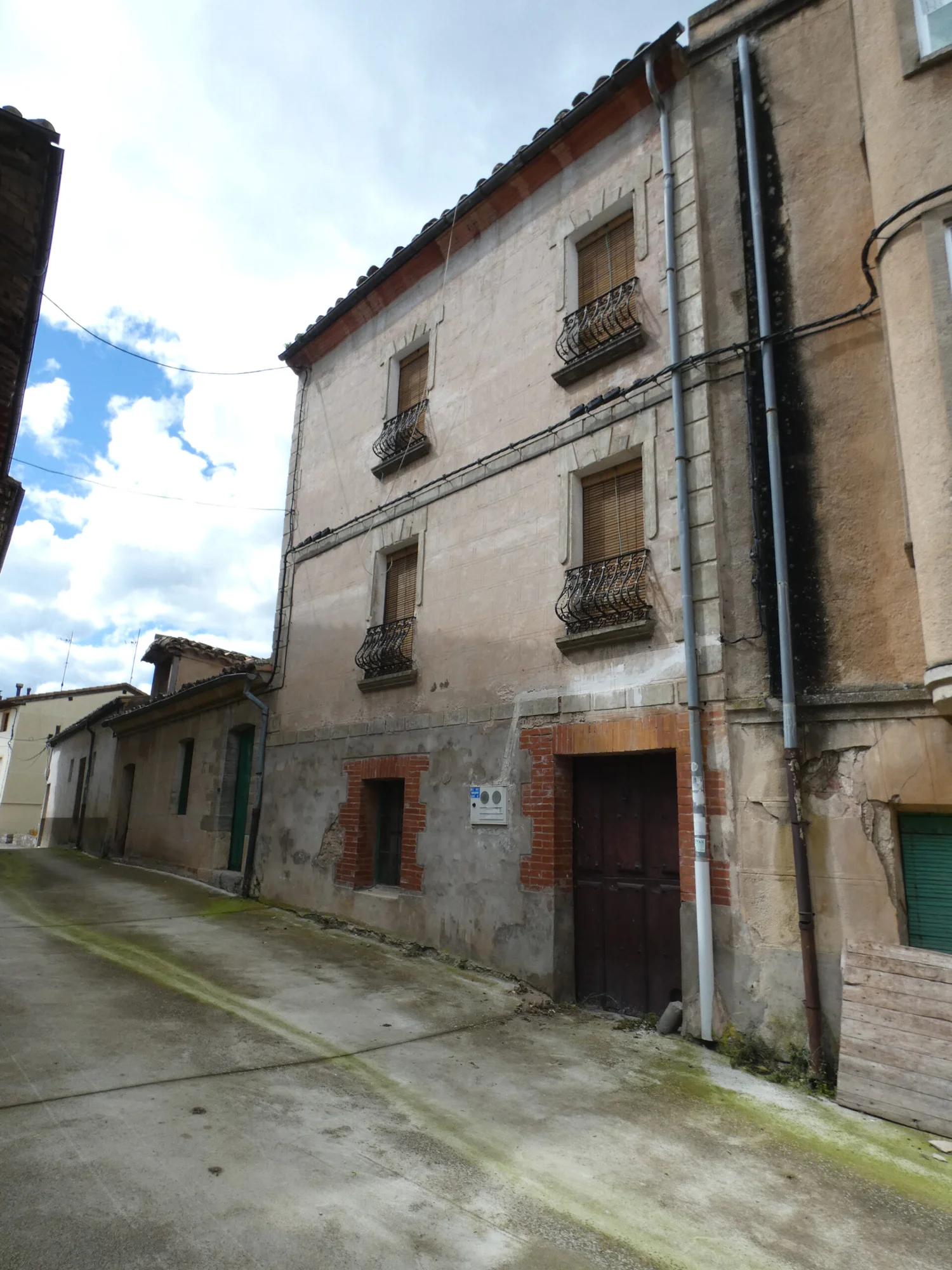 Casa de tres plantas en La Bureba