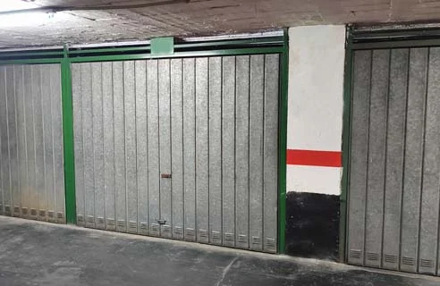 Garaje cerrado en Zabalburu, 21,5 m²