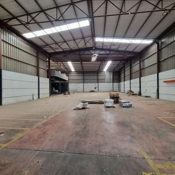 Leased standalone industrial warehouse with yard