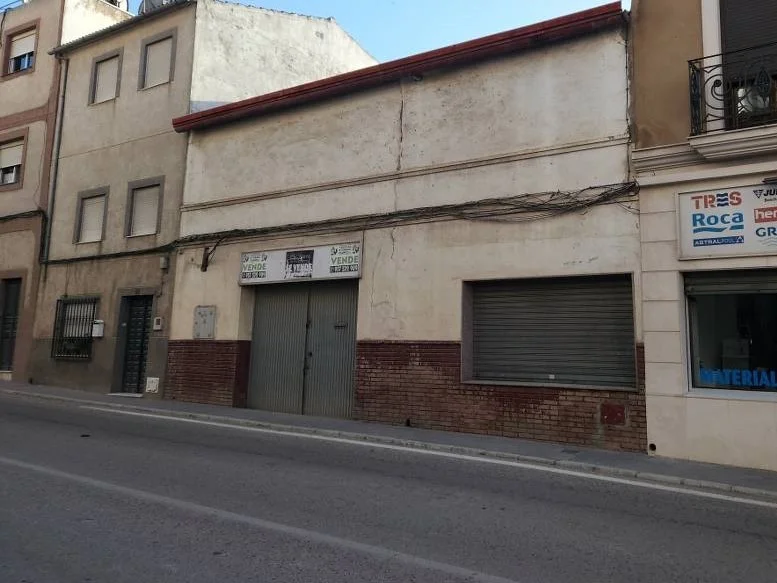 Local comercial histórico en Rute, 270 m²