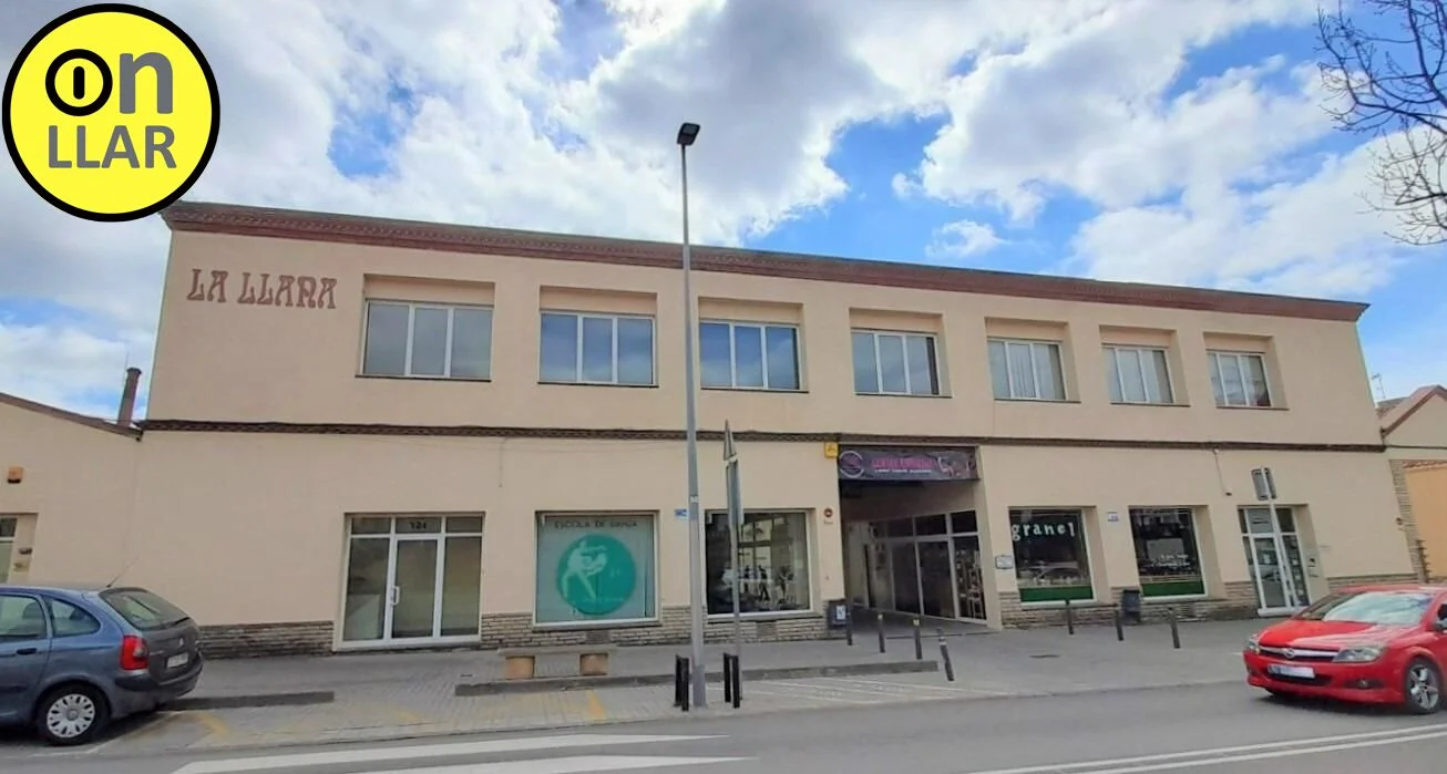 524 m² commercial unit in Centre