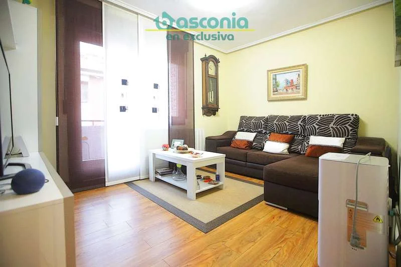 Piso casi nuevo en el centro de Basauri