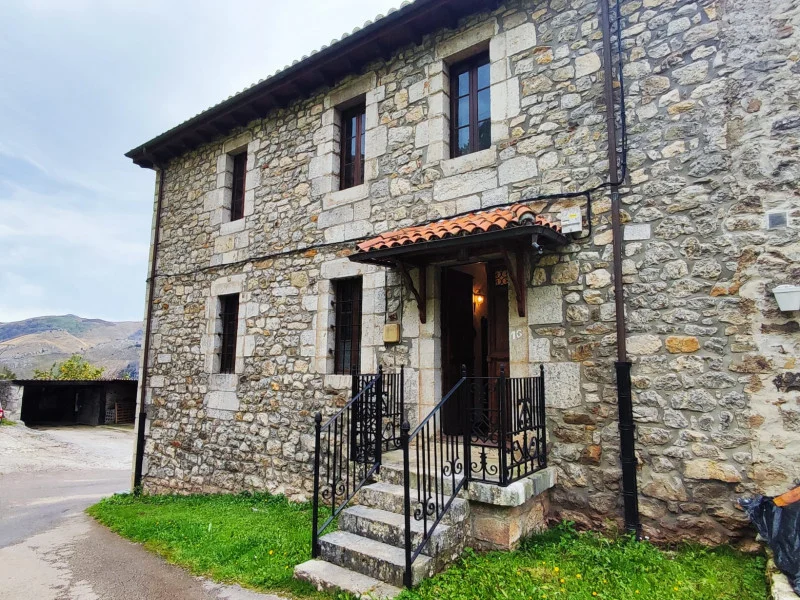 Historic Miera house with six bedrooms