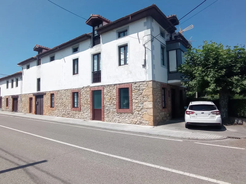 545 m² building near Luaña beach