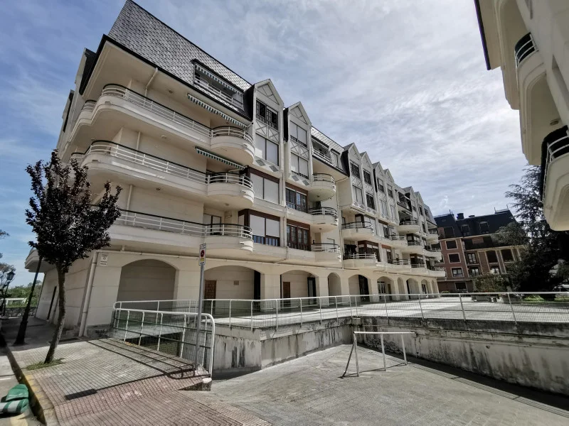 Garaje seguro de 15 m² en Colindres
