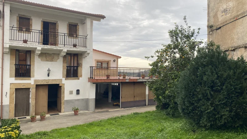Semi-detached chalet in Rioseco, five bedrooms