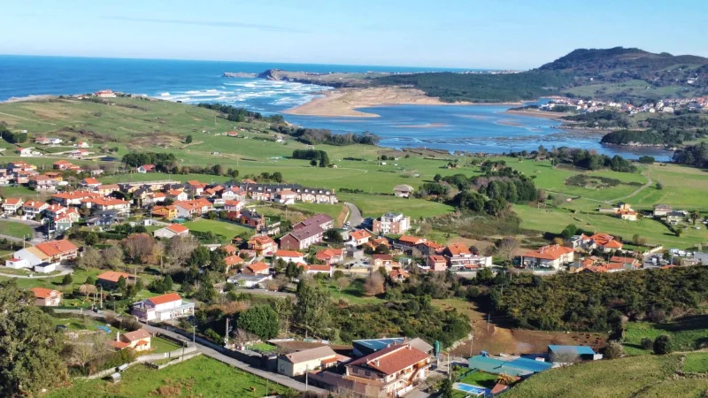 Sea-view detached house with three bedrooms