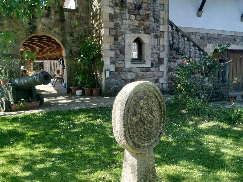 Chalet reformado con gran anexo