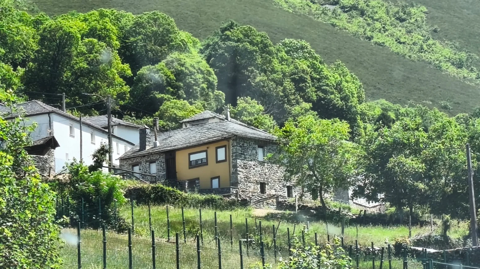 Mountain house with 331 m² potential