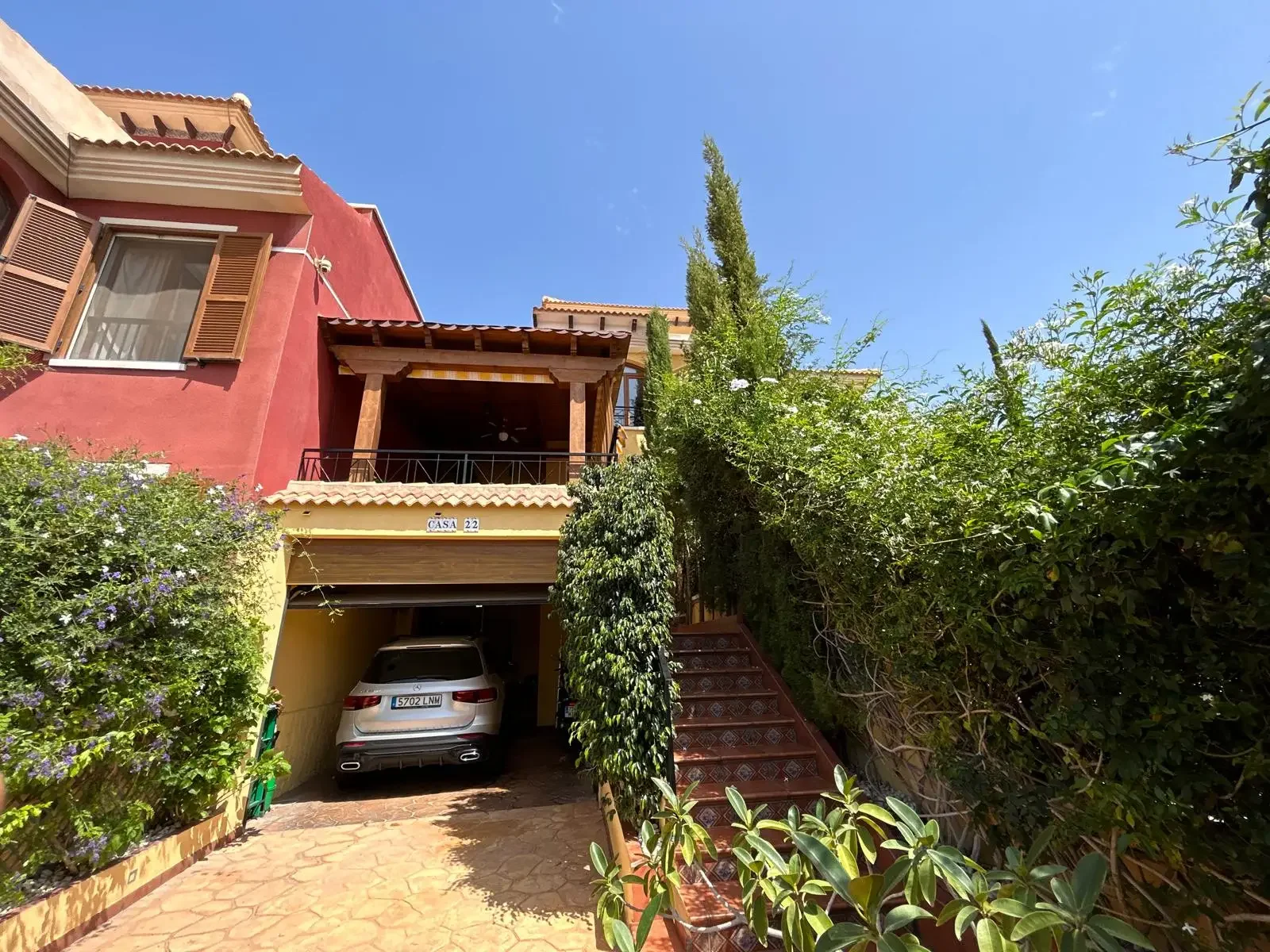 Modern Finestrat townhouse, four bedrooms