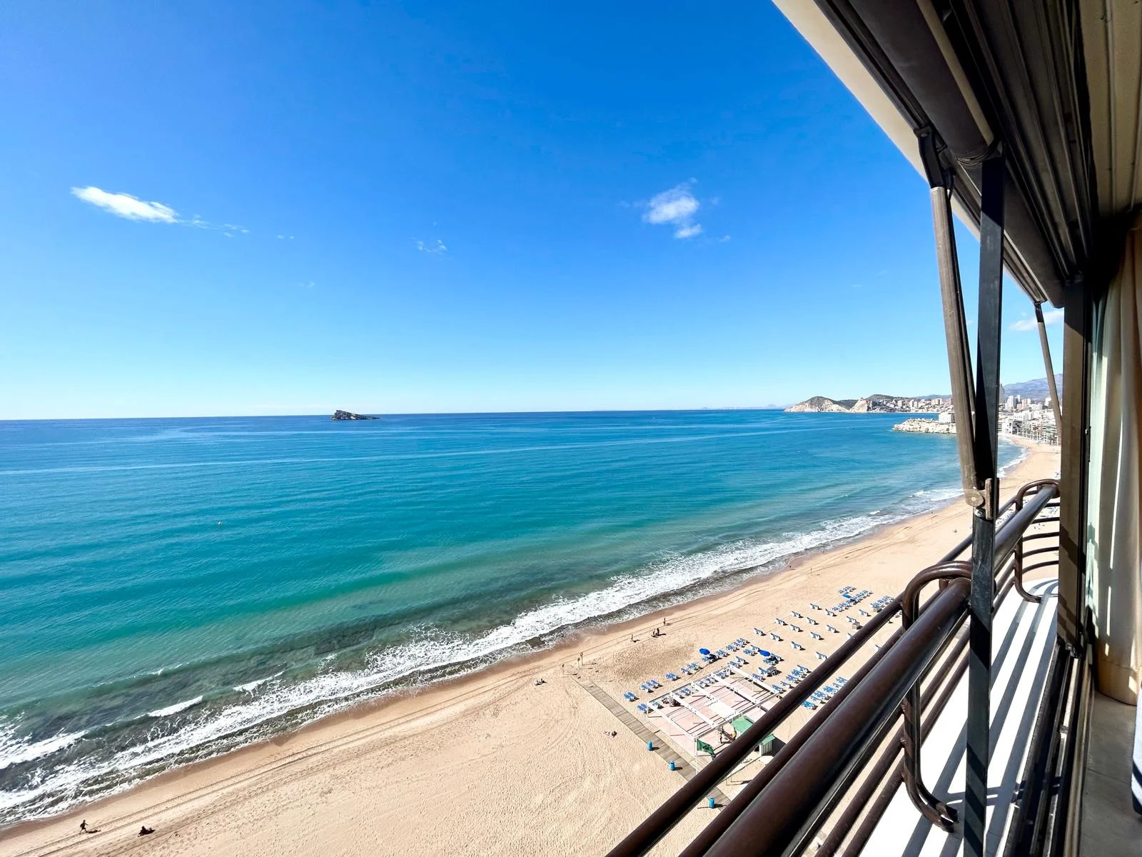 Seafront Benidorm apartment with terrace