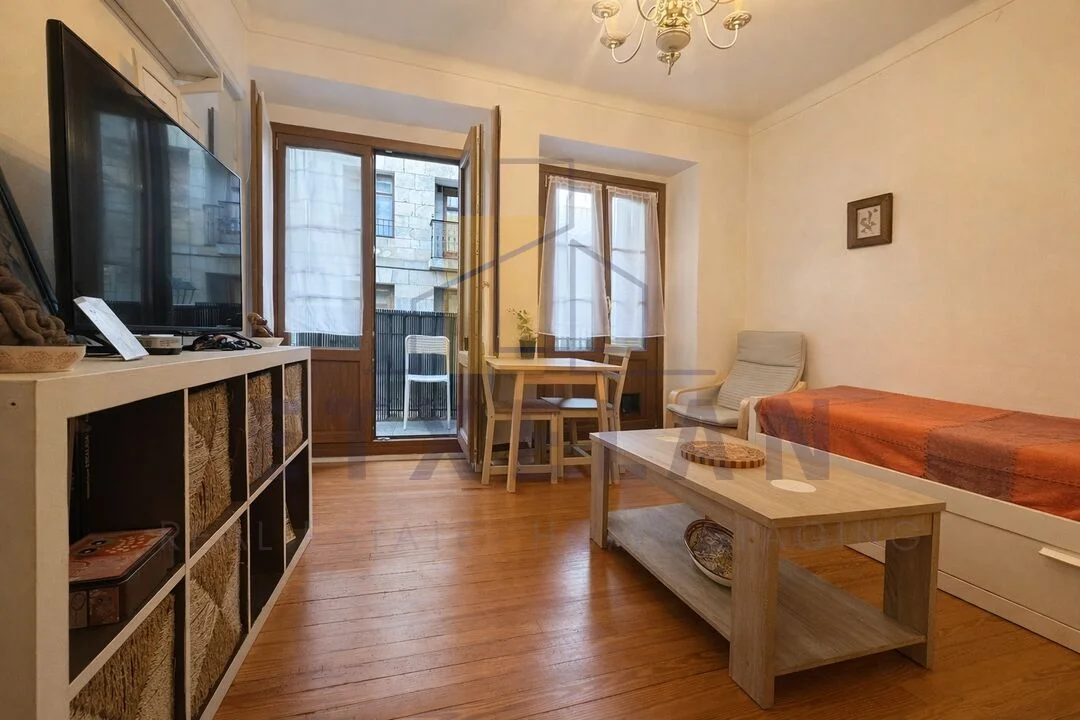 Piso céntrico en Elorrio con tres habitaciones