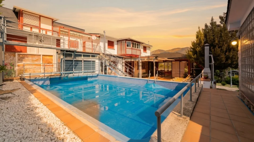 Multi-home chalet on 1,477 m² plot