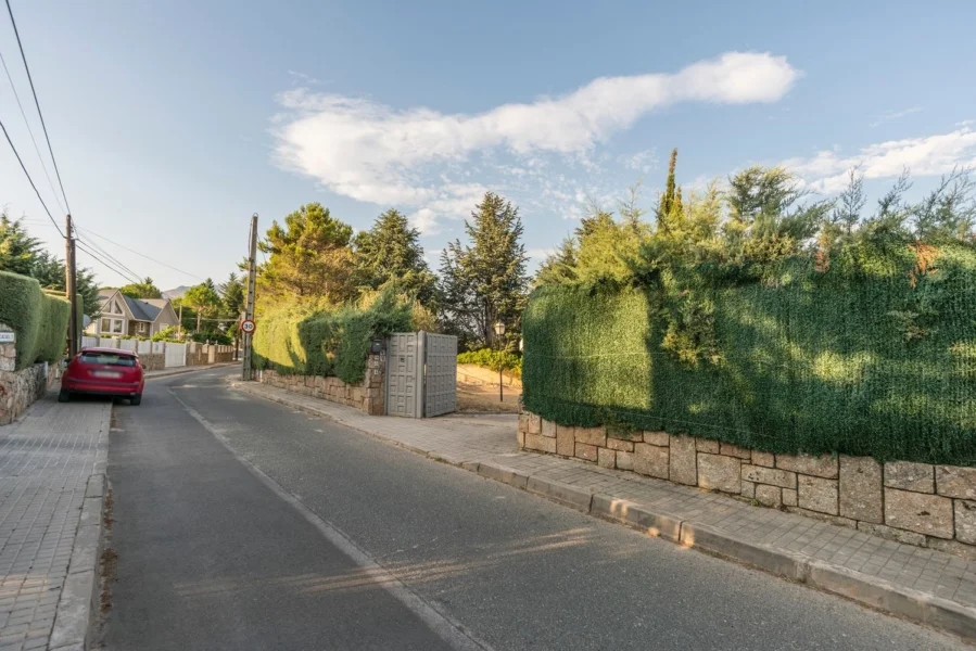 Spacious Guadarrama chalet, six bedrooms