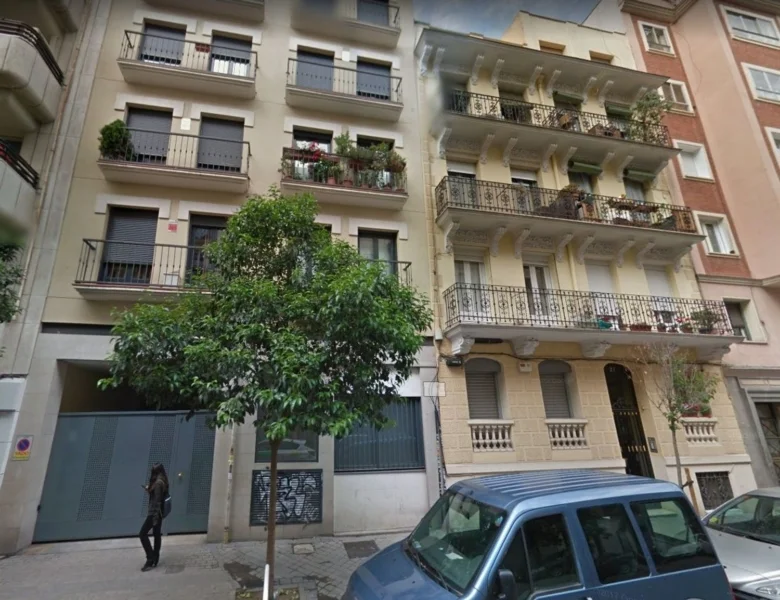 Garaje para coche pequeño en Chamberí, 12,4 m²