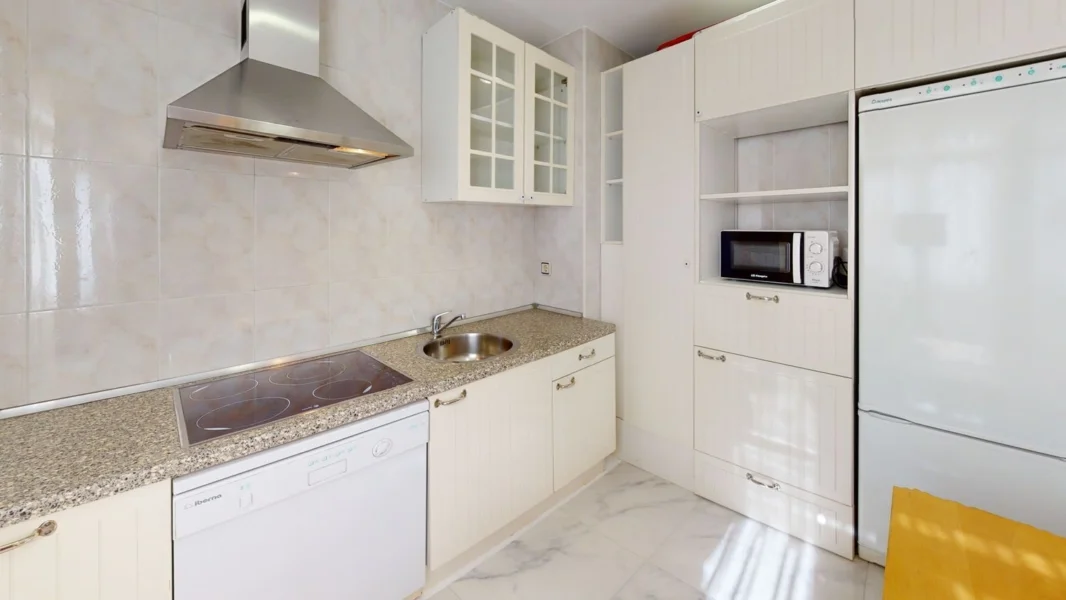 Piso reformado de un dormitorio en Sol