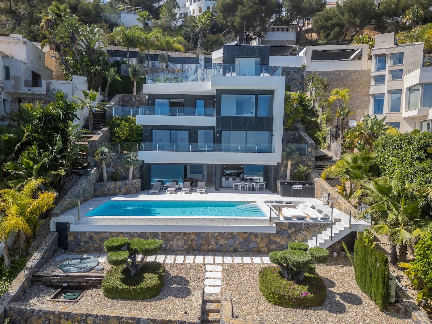 Five-bedroom chalet or villa, Javea