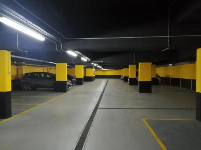 Plaza de parking en Santpedor con acceso remoto