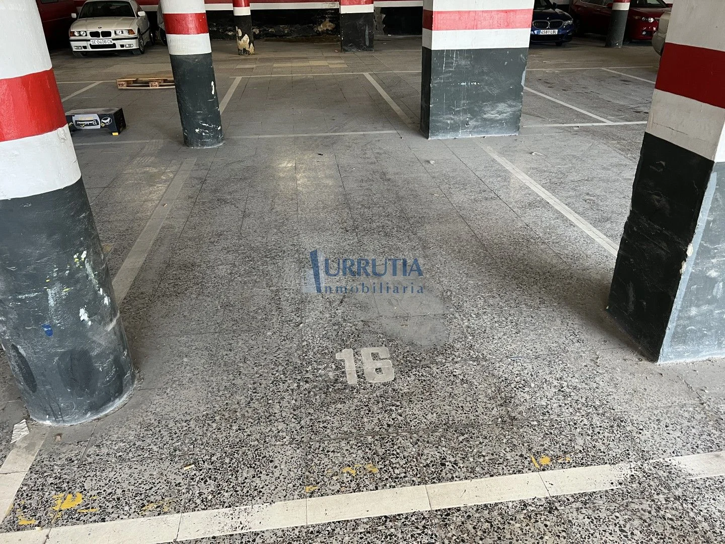 Garaje de 11 m² para coche pequeño en Mungia