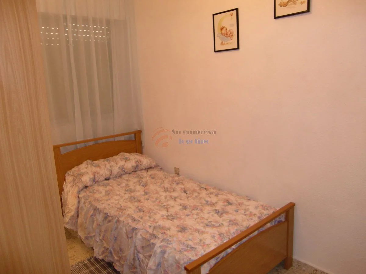Three-bedroom flat in central Almendralejo